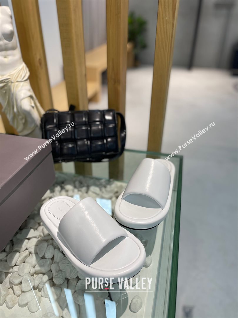 Balenciaga Padded Lambskin Slide Sandals White 2021 (MD-21010861)