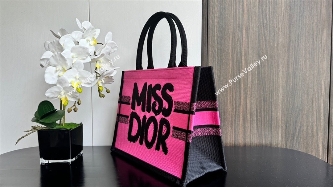 Dior Medium Book Tote bag in Two-Tone Fuchsia and Purple Miss Dior Graffiti Embroidery 1286 2024 (DMZ-24082322)