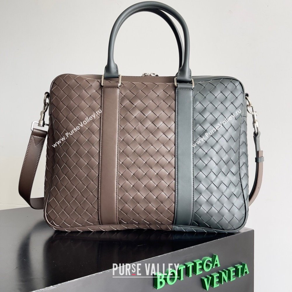 Bottega Veneta Slim Classic Briefcase Bag in Intrecciato Leather 690702 Grey/Brown 2024 (MS-24013037)