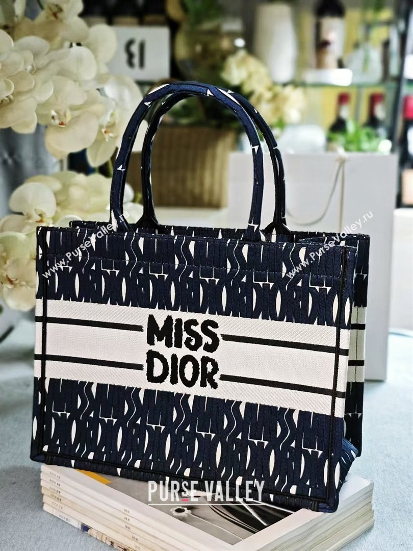 Dior Medium Book Tote bag in Blue and White Miss Dior Allover Embroidery 1286 2024 (DMZ-24082309)