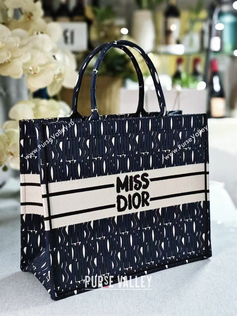 Dior Large Book Tote bag in Blue and White Miss Dior Allover Embroidery 1286 2024 (DMZ-24082310)