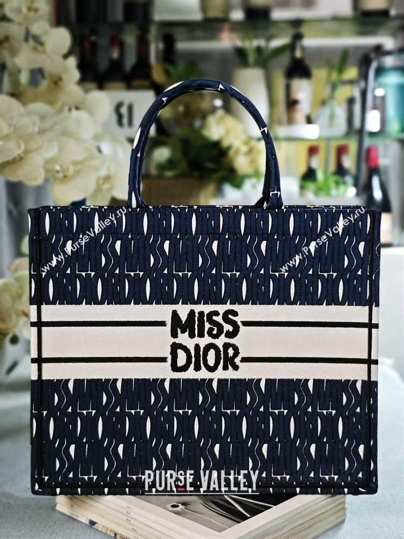 Dior Large Book Tote bag in Blue and White Miss Dior Allover Embroidery 1286 2024 (DMZ-24082310)