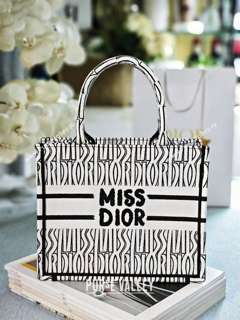 Dior Small Book Tote bag in White and Black Miss Dior Allover Embroidery 1286 2024 (DMZ-24082311)