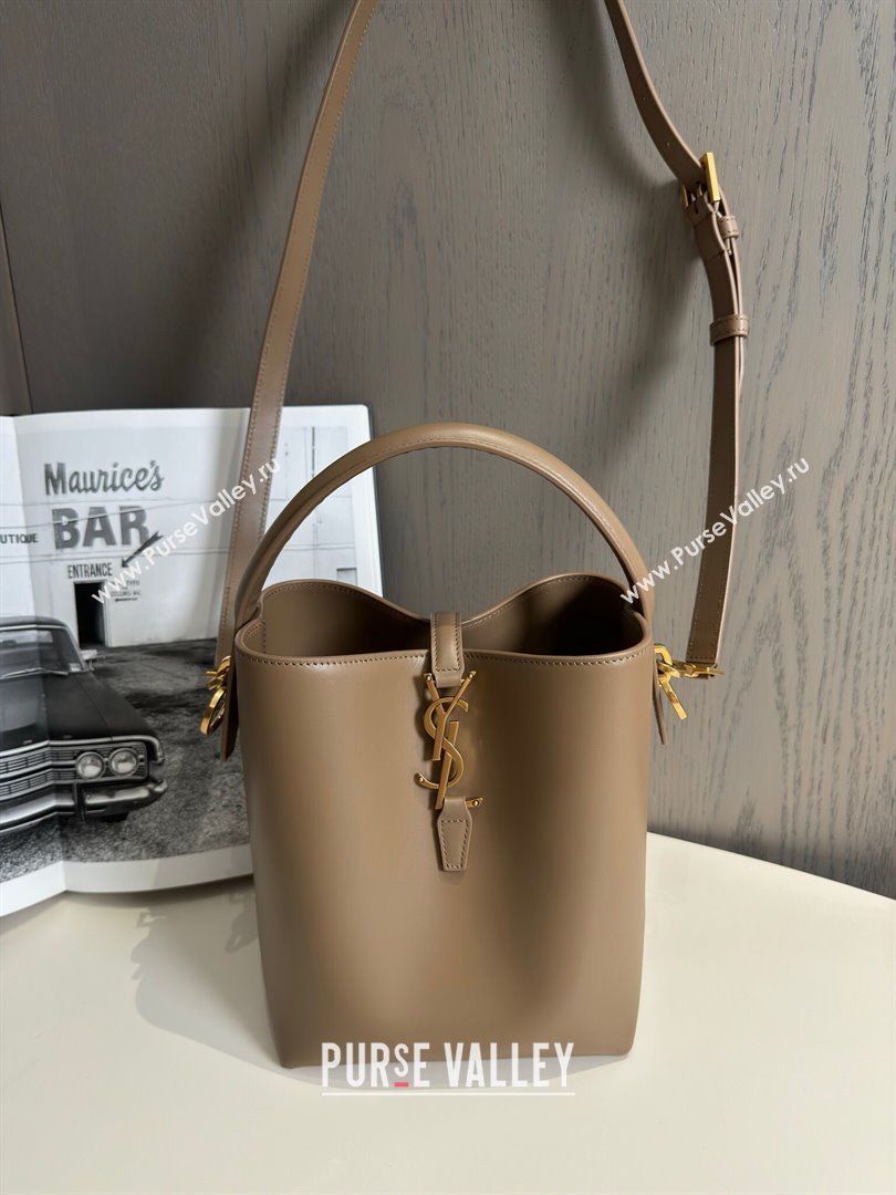 Saint Laurent Le 37 Small Bucket Bag in Shiny Leather 749036 Dark Cork 2024 Top (HONGS-24051409)