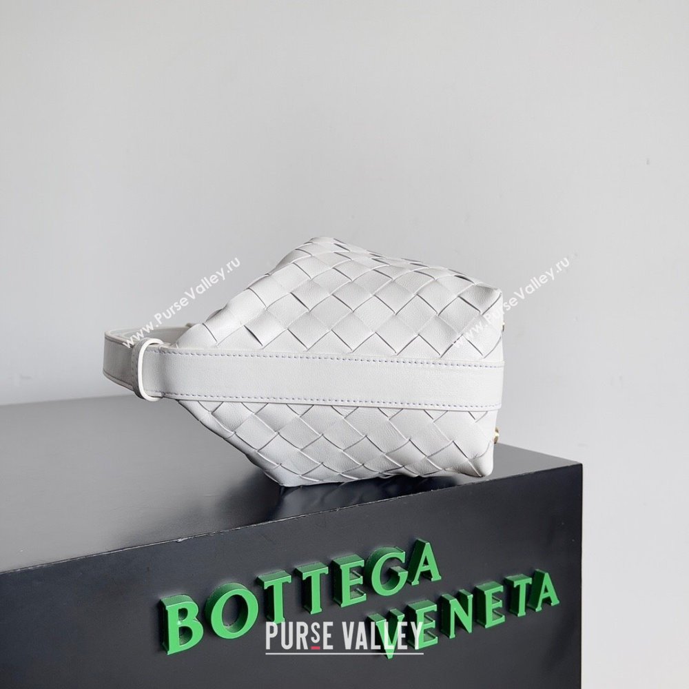 Bottega Veneta Mini Wallace Shoulder Bag in Intrecciato Soft Calfskin Leather 754443 White 2024 (MS-24012321)