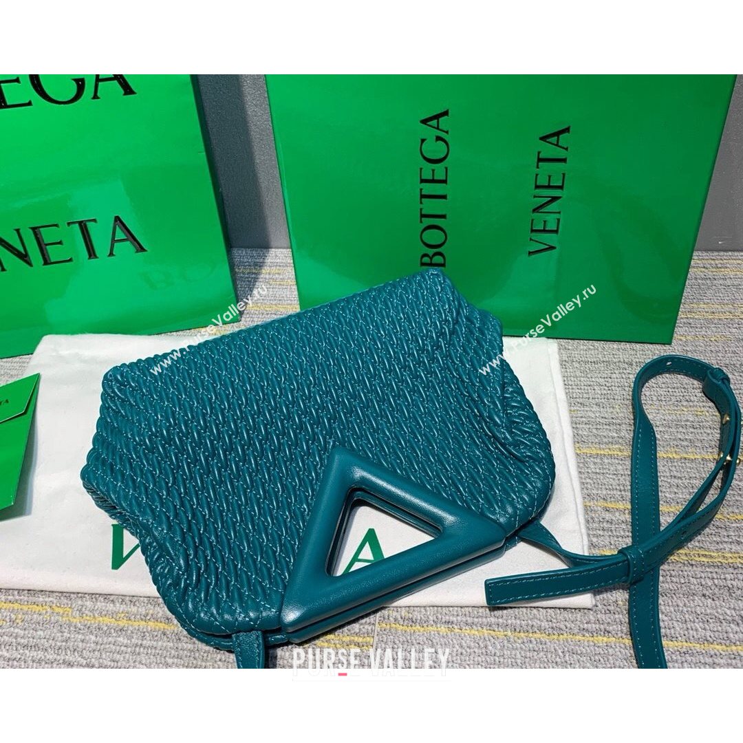 Bottega Veneta Small Point Top Handle Bag in Lozenge Quilted Leather Mallard Green 2021 (MS-21080604)