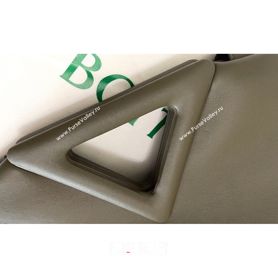 Bottega Veneta Medium Point Calfskin Top Handle Bag Camping Green 2021 (MS-21080610)