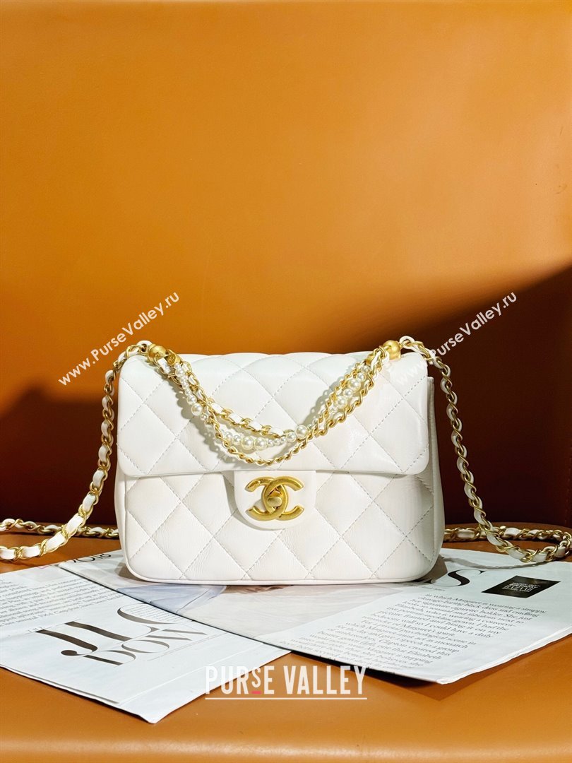 Chanel Shiny Lambskin Small Flap Bag with Chain and Pearls AS4384 White 2024 (YEZI-24032210)