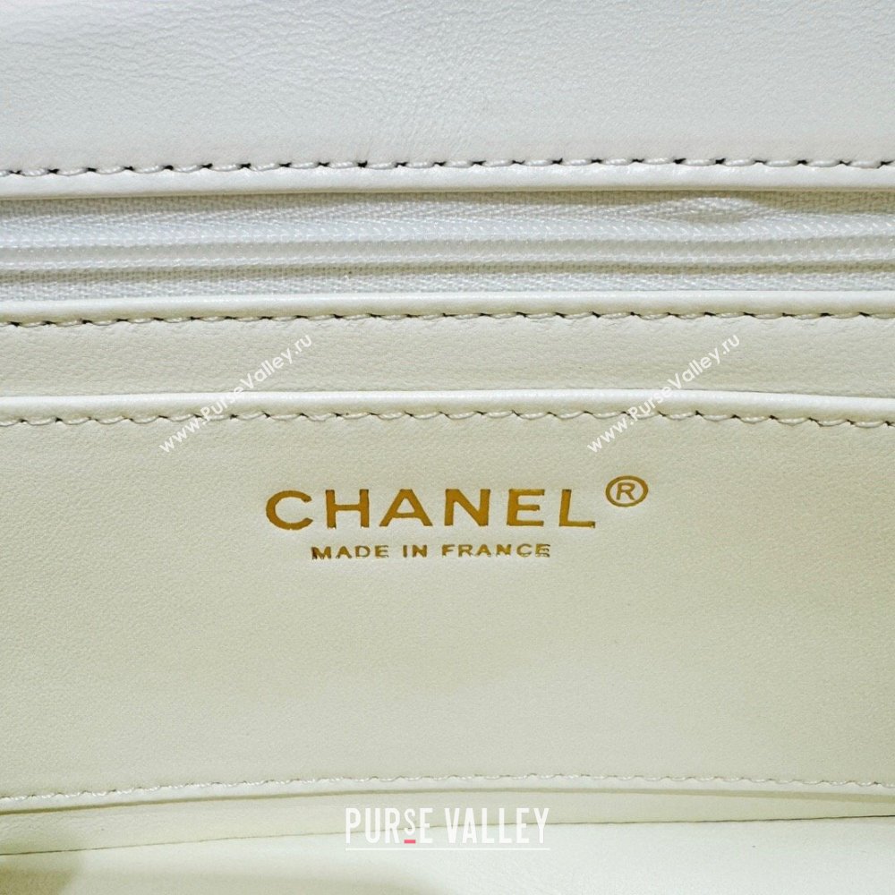 Chanel Shiny Lambskin Small Flap Bag with Chain and Pearls AS4384 White 2024 (YEZI-24032210)