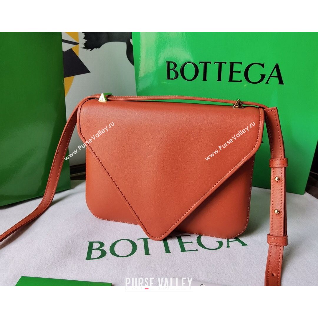 Bottega Veneta Mount Smooth Calfskin Small Chain Envelope Bag Maple Brown 2021 (WT-21080623)