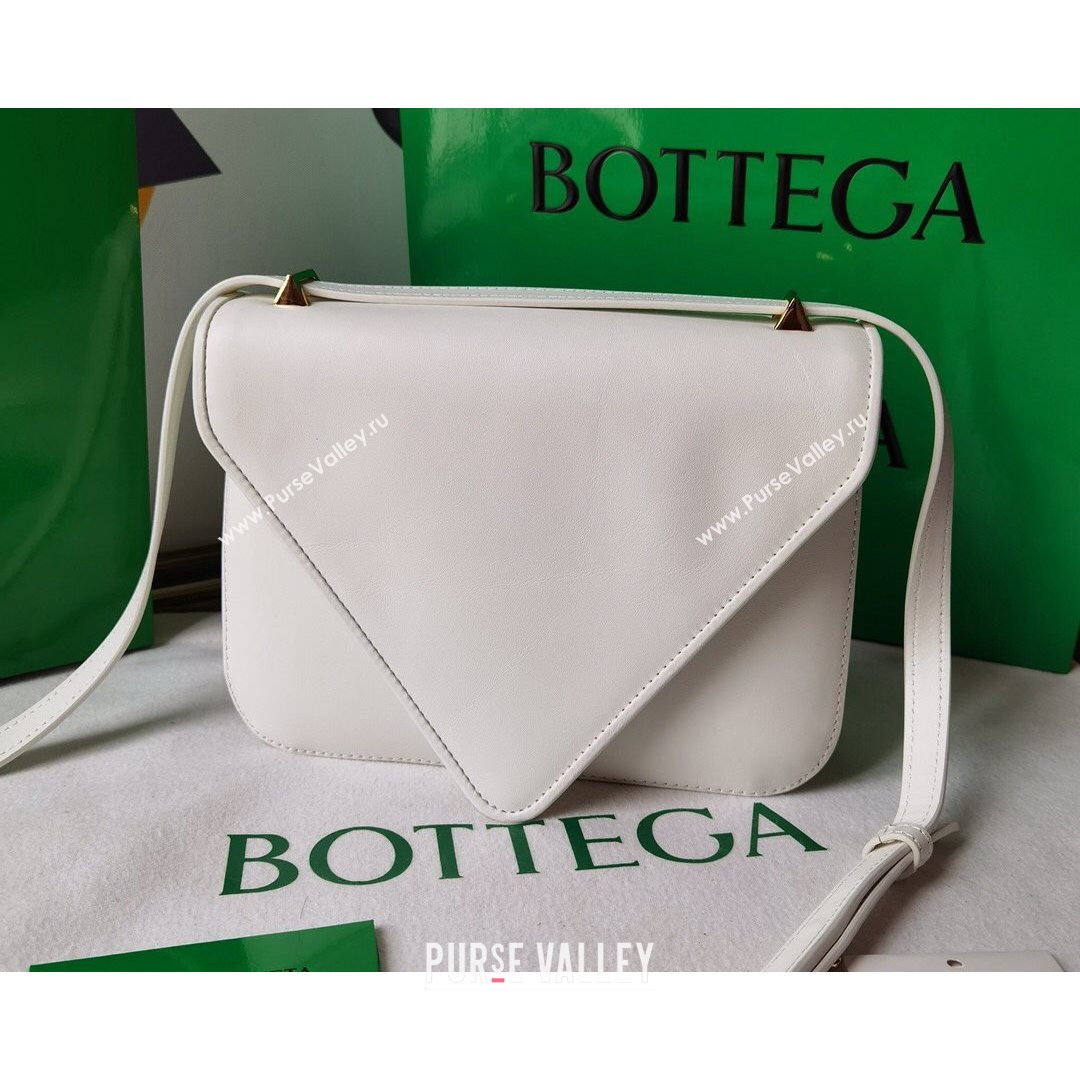 Bottega Veneta Mount Smooth Calfskin Small Chain Envelope Bag White 2021 (WT-21080624)