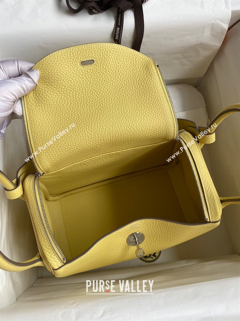 Hermes Lindy 26/30 Bag in Original Taurillon Clemence Leather Chick Yellow/Silver 2024(Full Handmade) (XYA-24051518)