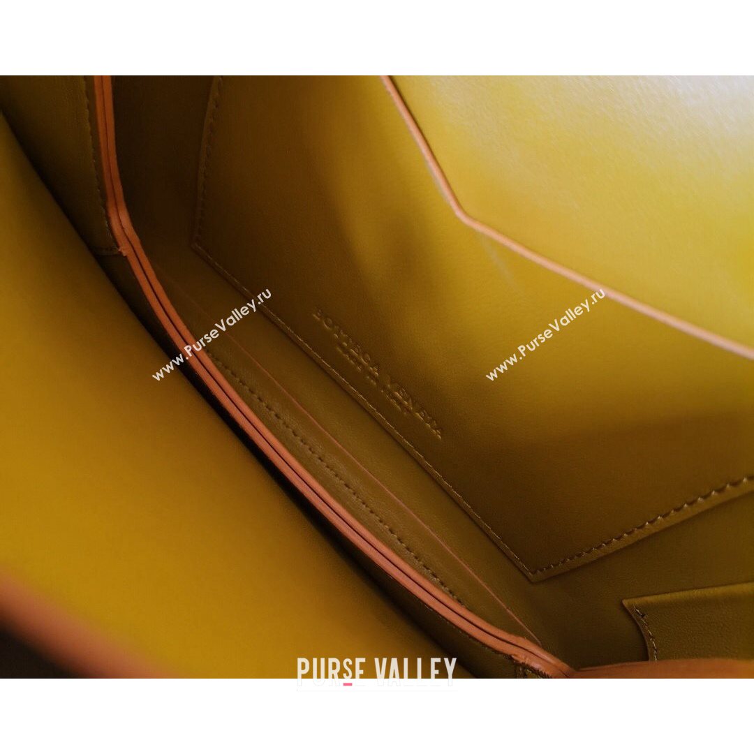 Bottega Veneta Mount Smooth Calfskin Small Chain Envelope Bag Cob Yellow 2021 (WT-21080625)