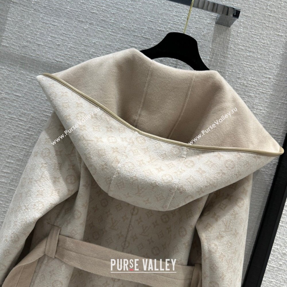 Louis Vuitton FLIGHT MODE Reversible Signature Hooded Wrap Coat 1AC02P Beige 2023 (Q-23120609)