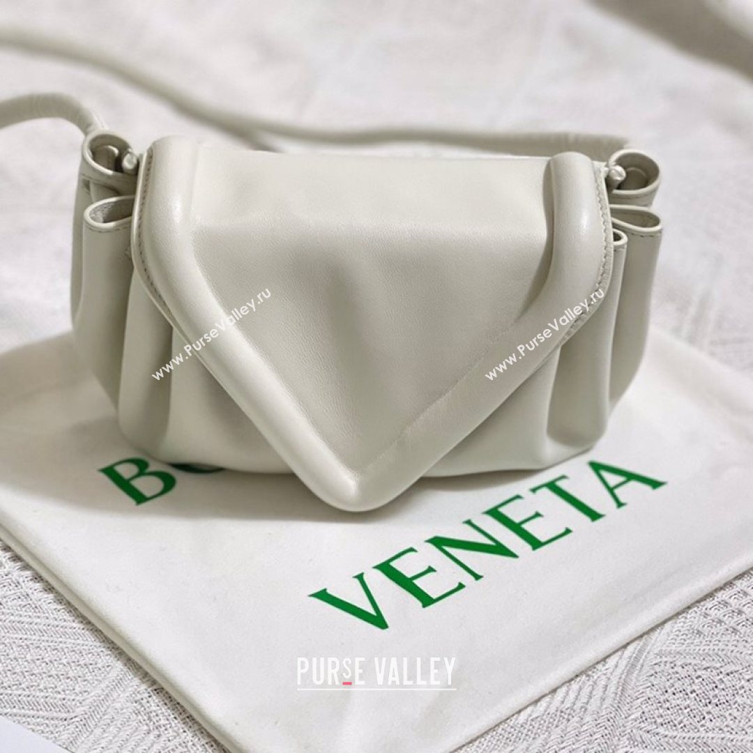 Bottega Veneta Beak Small Lambskin Crossbody Bag Chalk White 2021 (WT-21080631)