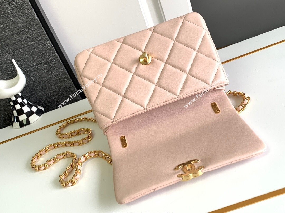 Chanel Lambskin Flap Bag With Crystal Chain Pink 2024 (YEZI-24032614)