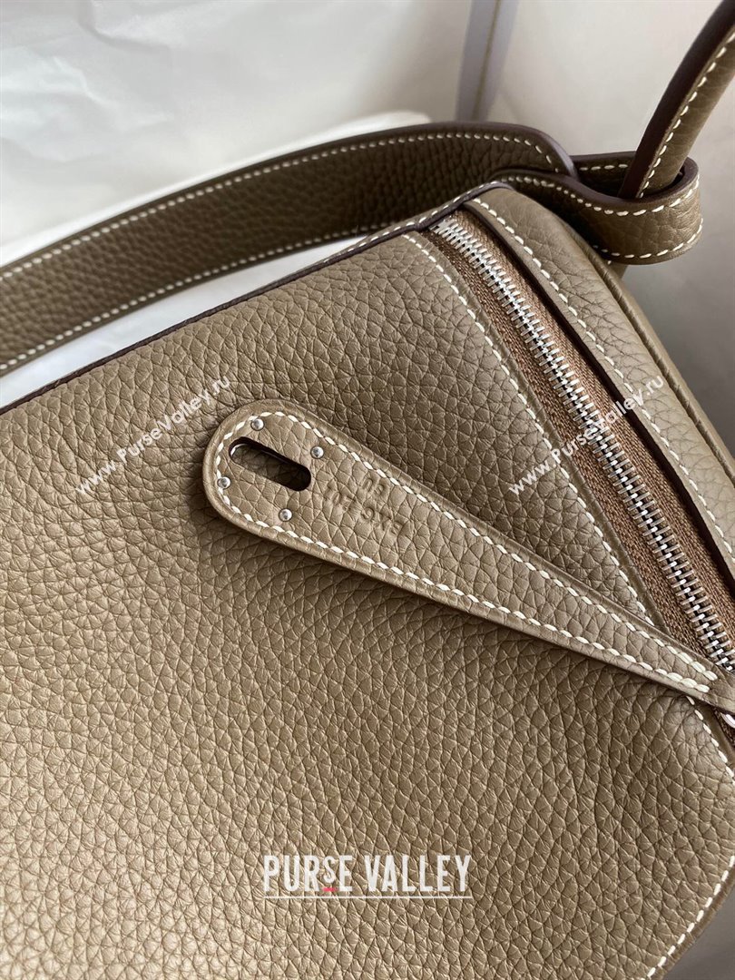 Hermes Lindy 26/30 Bag in Original Taurillon Clemence Leather Etoupe/Silver 2024(Full Handmade) (XYA-24051531)