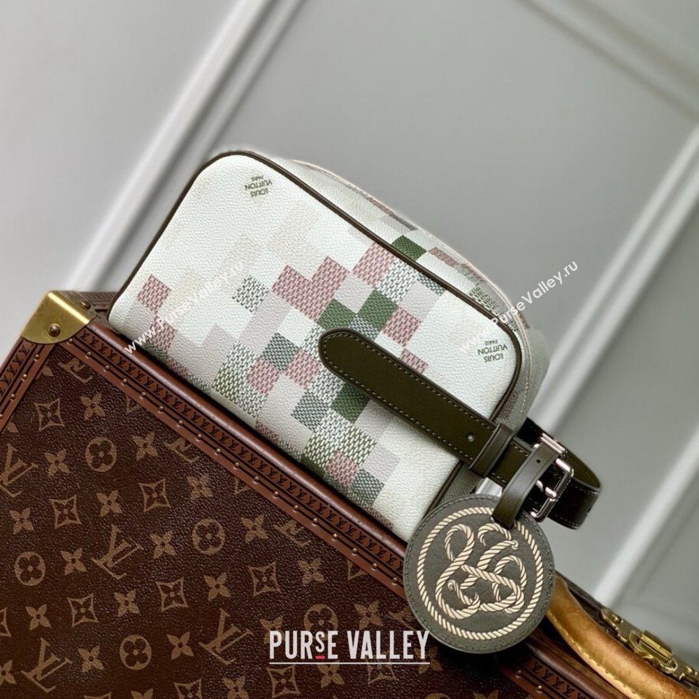 Louis Vuitton Locker Dopp Kit Bag in Damoflage Canvas N00112 2025 (K-25030619)