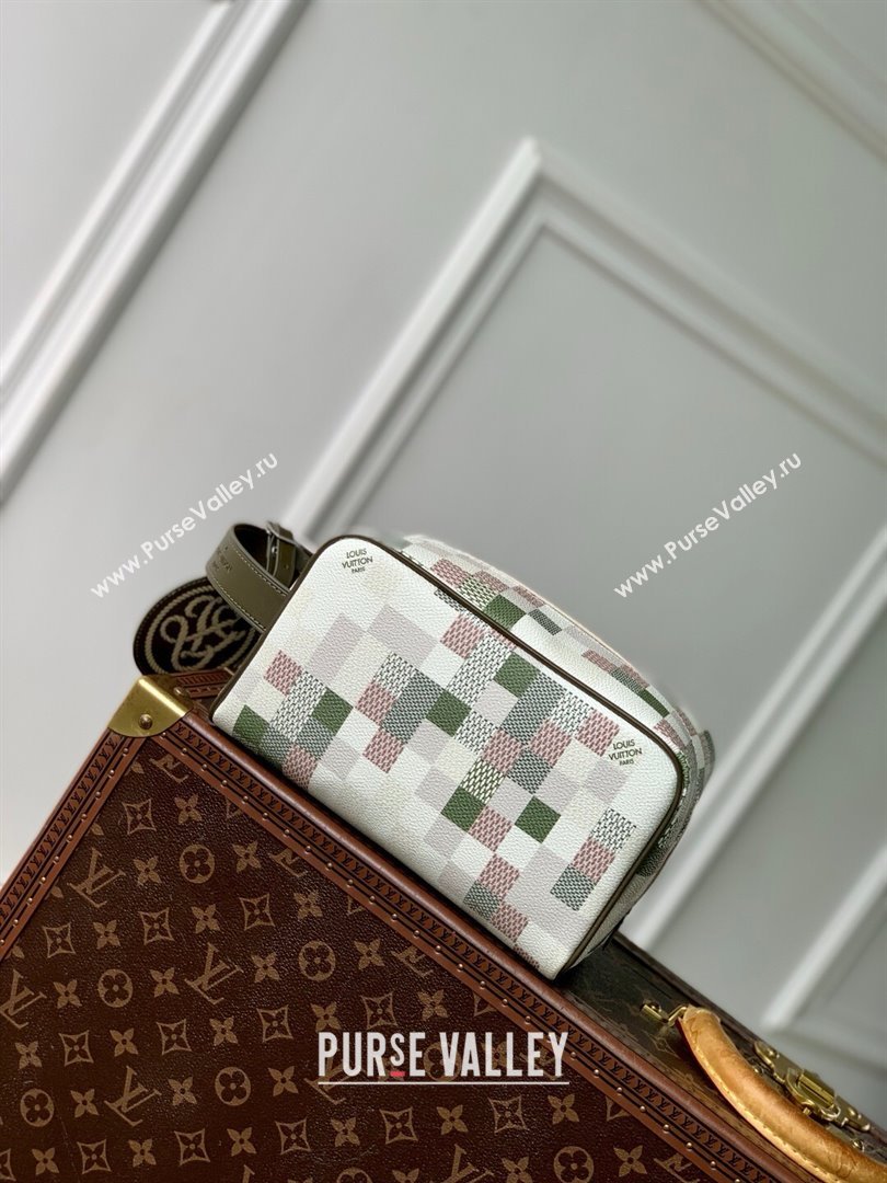 Louis Vuitton Locker Dopp Kit Bag in Damoflage Canvas N00112 2025 (K-25030619)