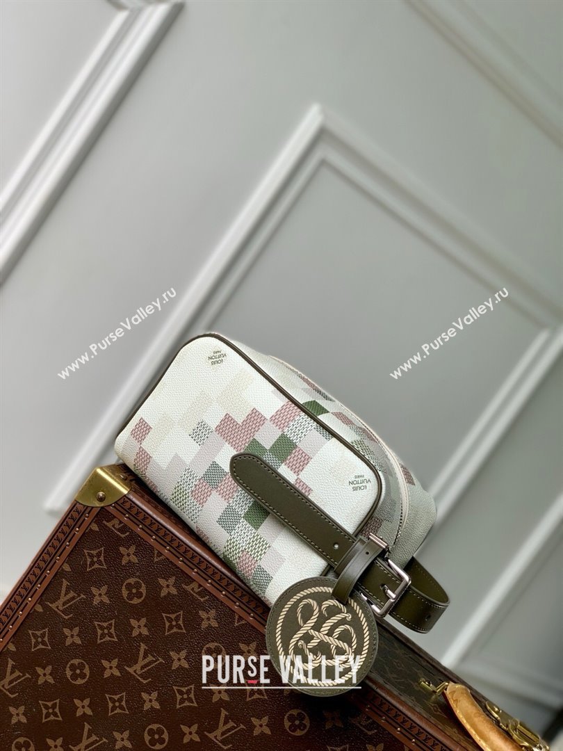 Louis Vuitton Locker Dopp Kit Bag in Damoflage Canvas N00112 2025 (K-25030619)