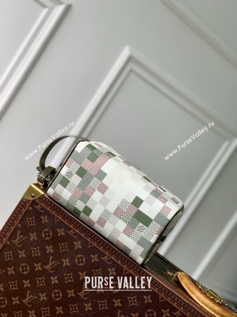 Louis Vuitton Locker Dopp Kit Bag in Damoflage Canvas N00112 2025 (K-25030619)