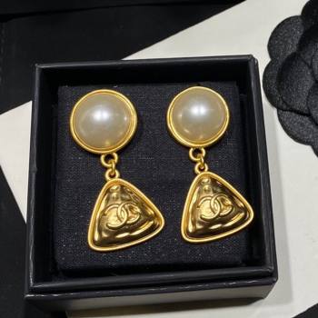 Chanel Pearl Pendant Earrings CH12525 Gold 2024 (YF-24012526)