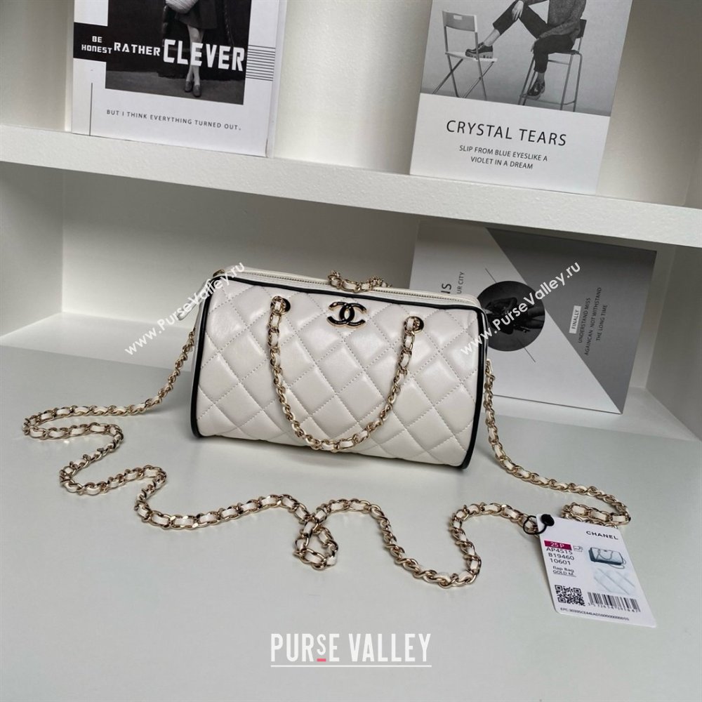 Chanel Lambskin Clutch with Chain AP4515 White/Black 2025 (YEZI-25030716)