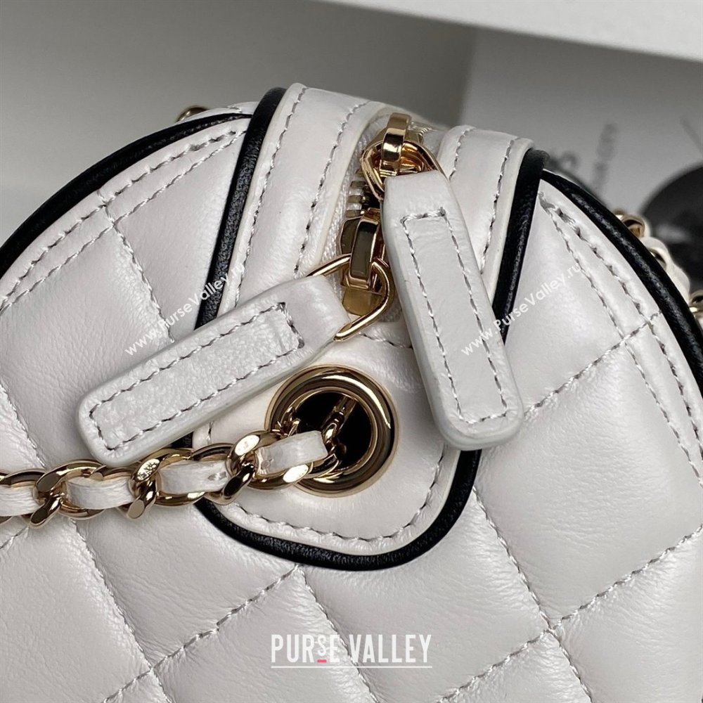 Chanel Lambskin Clutch with Chain AP4515 White/Black 2025 (YEZI-25030716)
