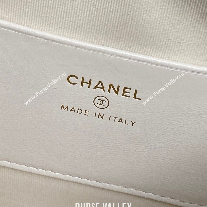 Chanel Lambskin Clutch with Chain AP4515 White/Black 2025 (YEZI-25030716)