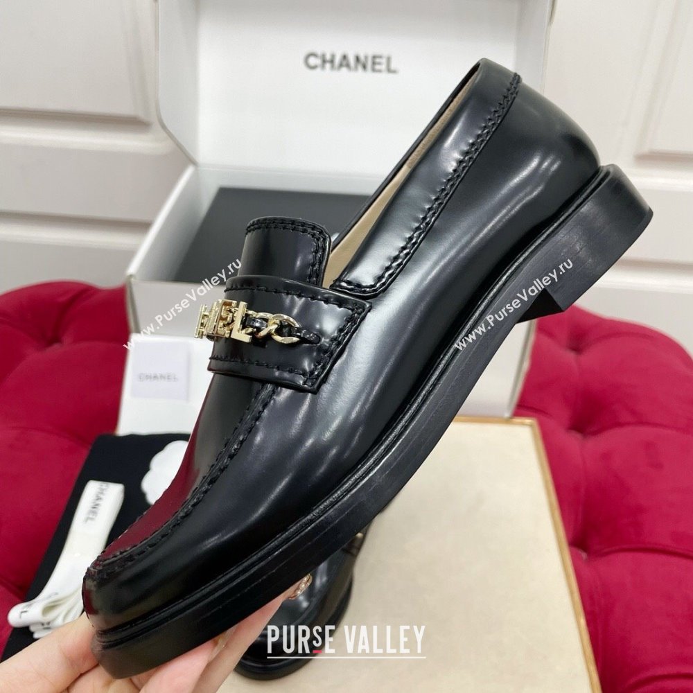 Chanel Shiny Calfskin Loafers with CHANEL Chain Black 2024 CH101631 (queen-241016132)