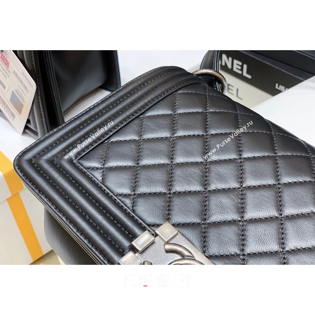 Chanel Quilted Original Lambskin Leather Medium Boy Flap Bag Black/Silver (Top Quality) (SHUNY-210811051)