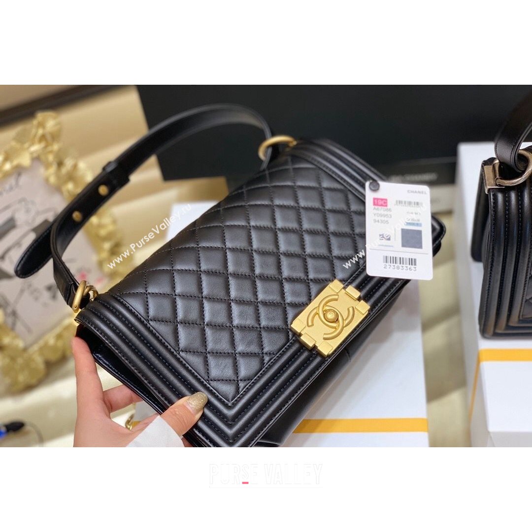 Chanel Quilted Original Lambskin Leather Medium Boy Flap Bag Black/Gold (Top Quality) (SHUNY-210811052)