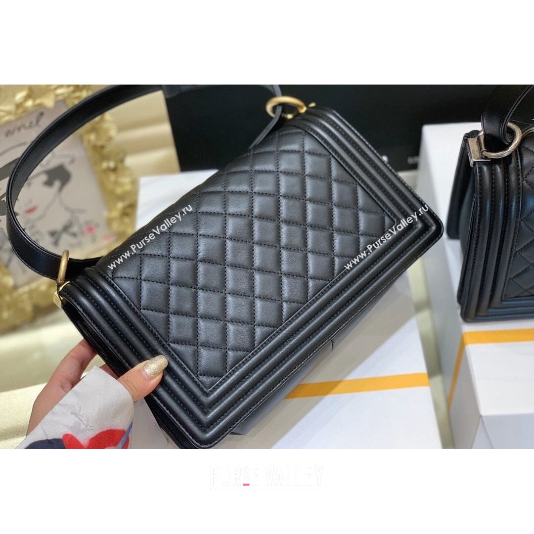 Chanel Quilted Original Lambskin Leather Medium Boy Flap Bag Black/Gold (Top Quality) (SHUNY-210811052)