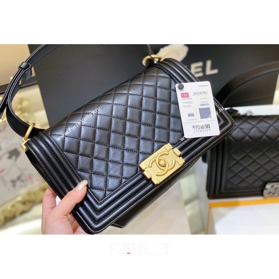 Chanel Quilted Original Lambskin Leather Medium Boy Flap Bag Black/Gold (Top Quality) (SHUNY-210811052)