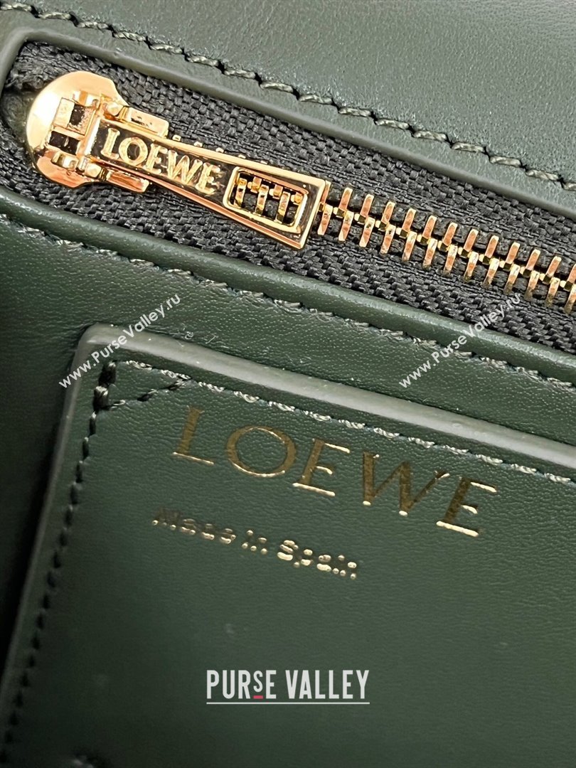 Loewe Puffer Goya in Pleated Shiny Nappa Lambskin 9076 Bottle Green 2024 Top (KE-24090201)