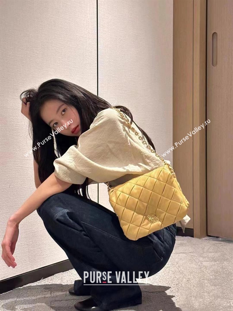 Loewe Puffer Goya in Pleated Shiny Nappa Lambskin 9076 Yellow 2024 Top (KR-24090203)