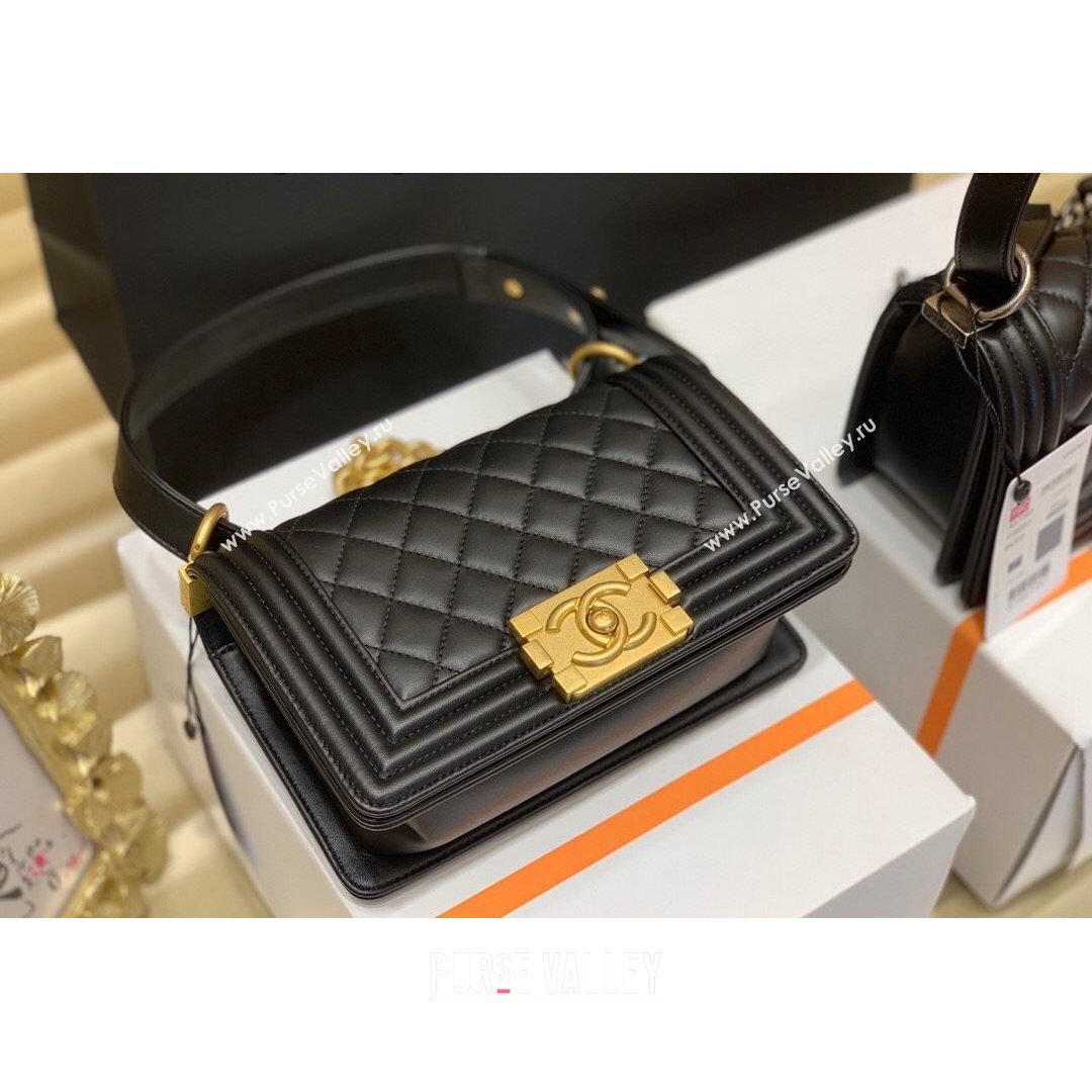 Chanel Quilted Original Lambskin Leather Small Boy Flap Bag Black/Gold (Top Quality) (SHUNY-210811063)