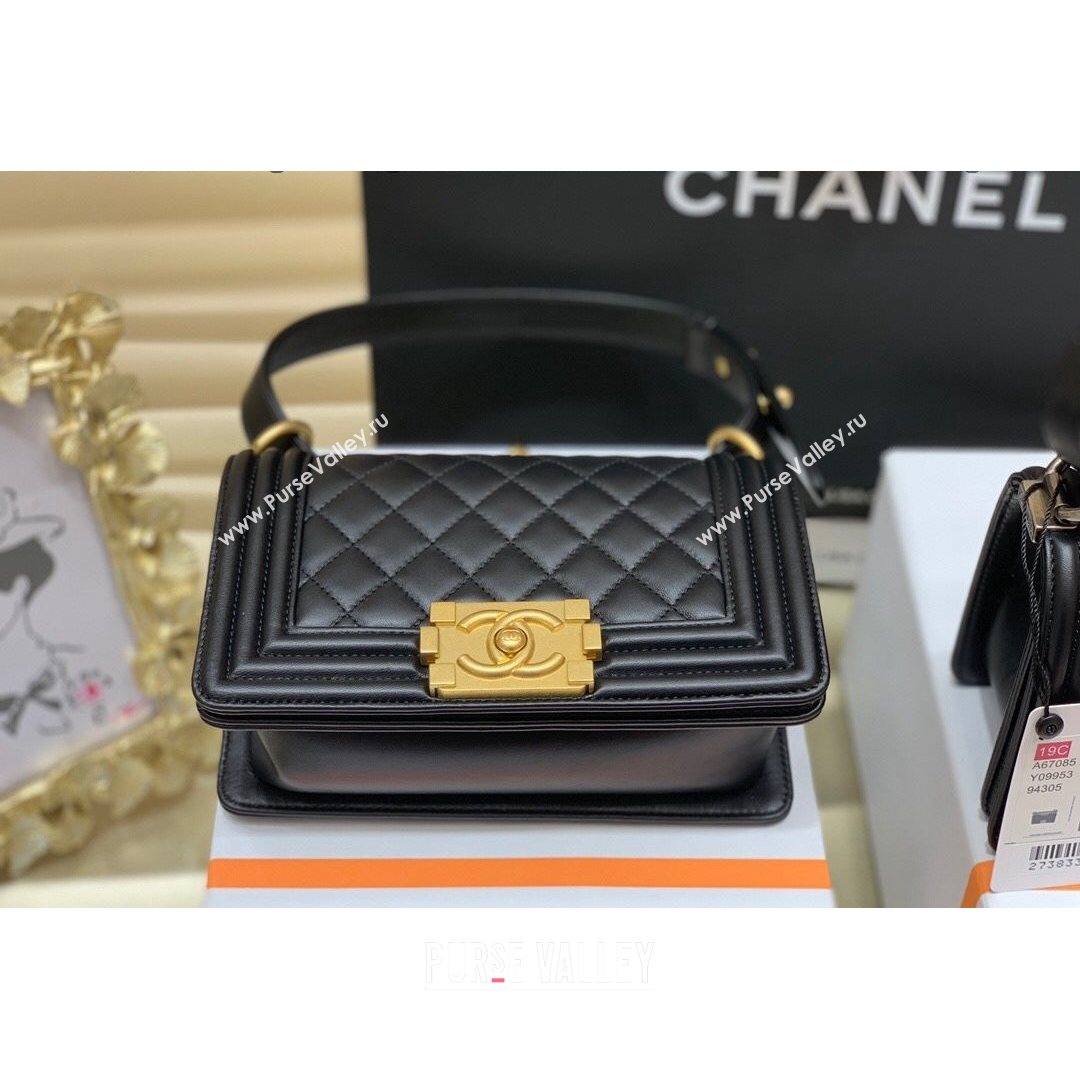 Chanel Quilted Original Lambskin Leather Small Boy Flap Bag Black/Gold (Top Quality) (SHUNY-210811063)