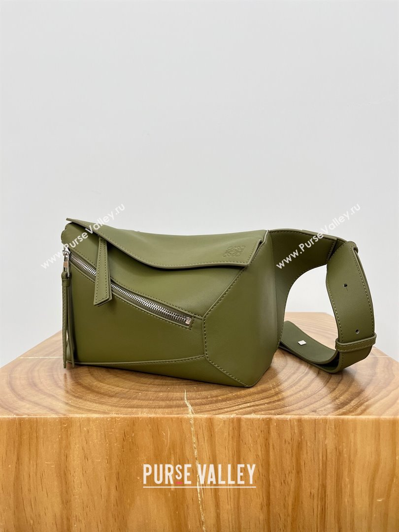 Loewe Small Puzzle Bumbag in Classic Calfskin 9114 Oliver Green 2024 Top (KE-24090205)