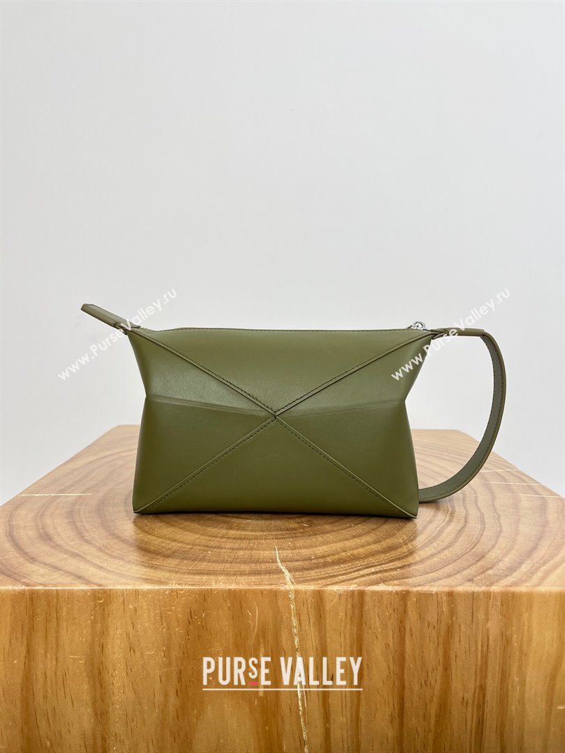 Loewe Mens Puzzle Fold Wash Bag in Shiny Calfskin 9063 Olive Green 2024 Top (KE-24090209)