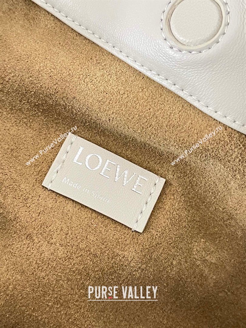 Loewe Medium Flamenco Purse in Mellow Nappa Lambskin 9057 White 2024 Top (KE-24090213)