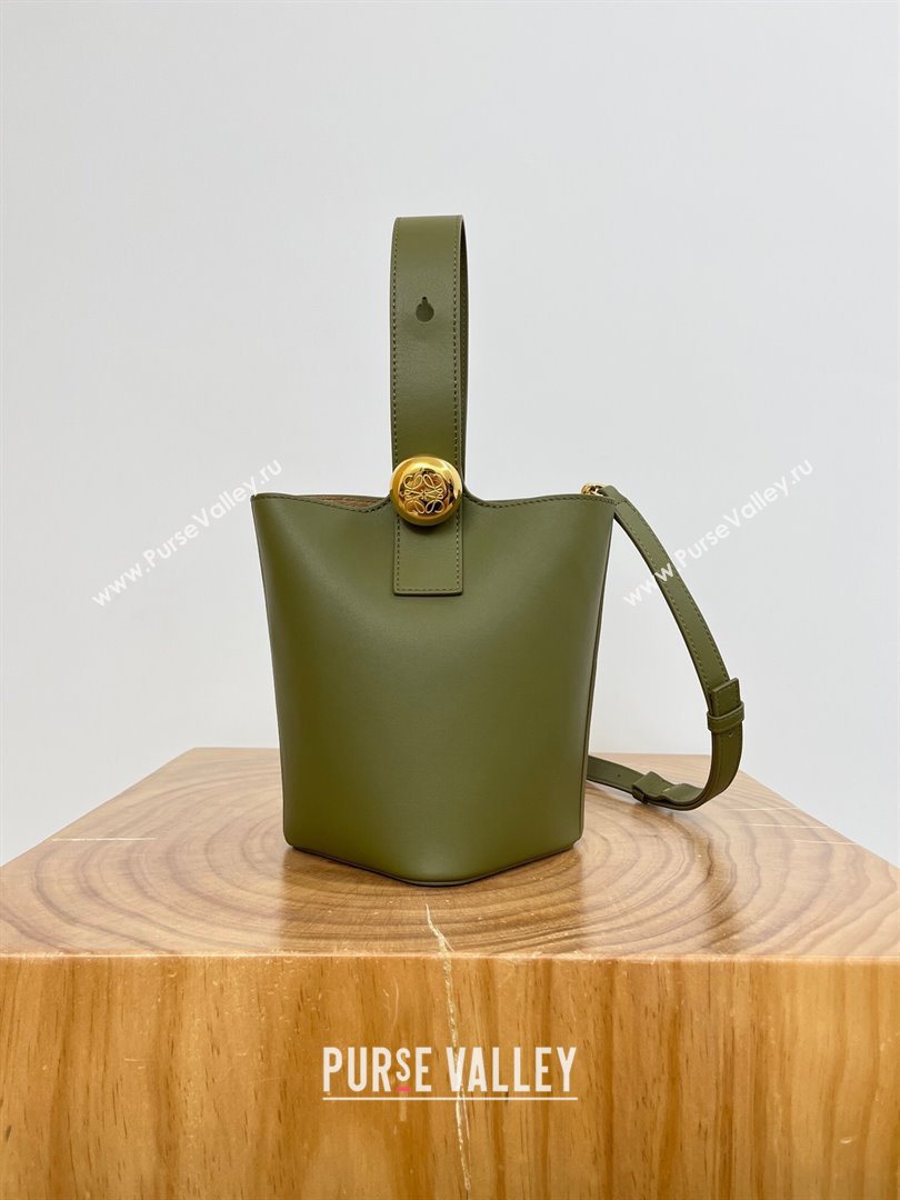 Loewe Flamenco Purse Bag in Nappa Lambskin 9026 Meadow Green 2024 Top (KE-24090215)