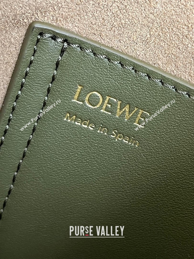 Loewe Flamenco Purse Bag in Nappa Lambskin 9026 Meadow Green 2024 Top (KE-24090215)