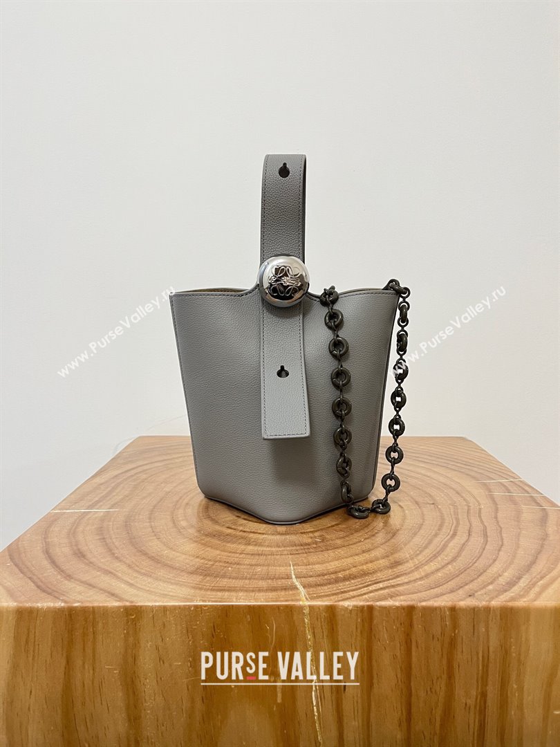 Loewe Mini Pebble Bucket bag in Soft Grained Calfskin Light Grey 2024 Top (KE-24090216)