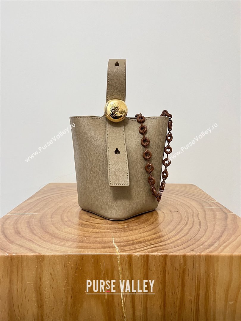 Loewe Mini Pebble Bucket bag in Soft Grained Calfskin 9047 Sand 2024 Top (KE-24090218)