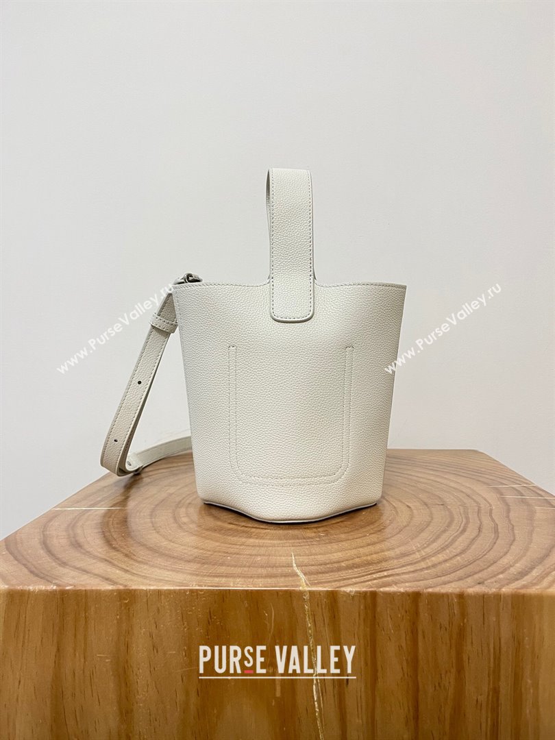 Loewe Mini Pebble Bucket bag in Soft Grained Calfskin 9047 White 2024 Top (KE-24090219)