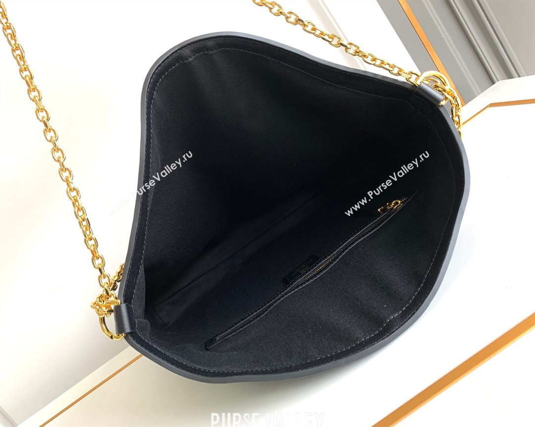 Givenchy Medium Voyou Chain Bag in Tumbled Calfskin Leather Black/Gold 2024 (YH-24122505)