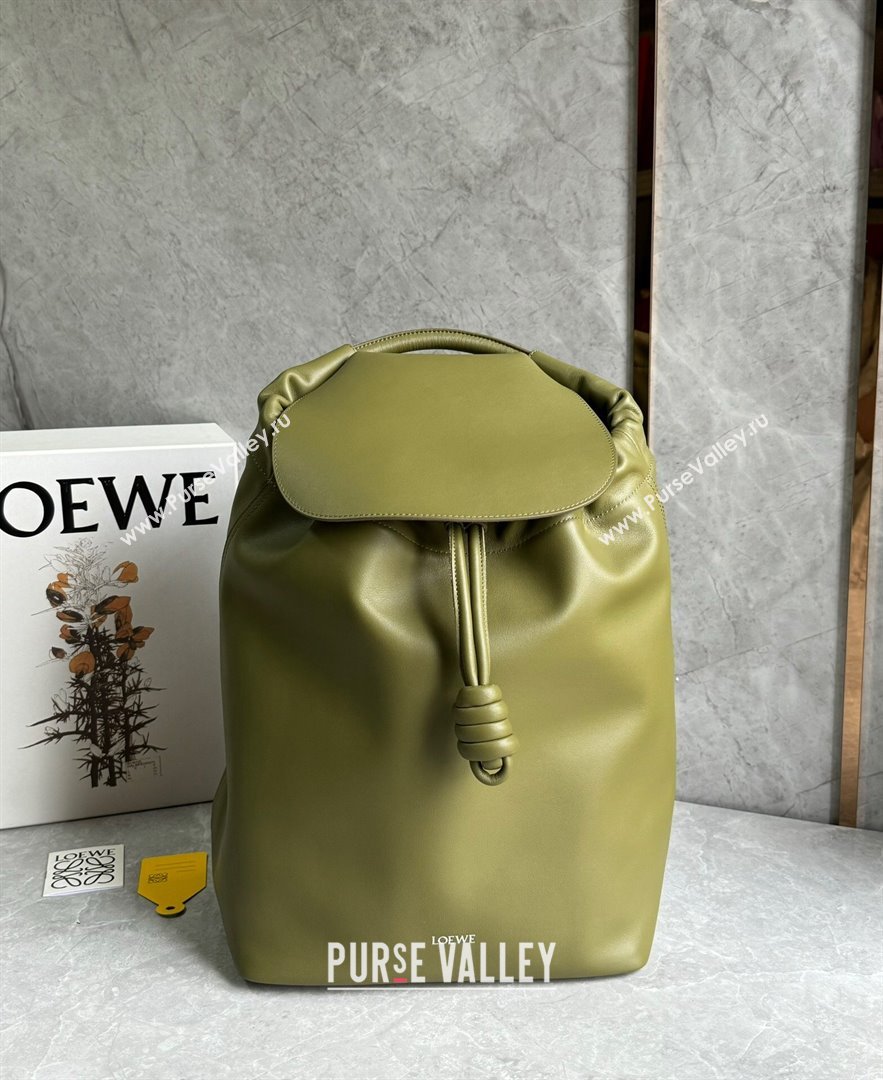 Loewe Flamenco Backpack in Shiny Supple Calfskin Olive 2024 Top Quality (KEKE-24122416)