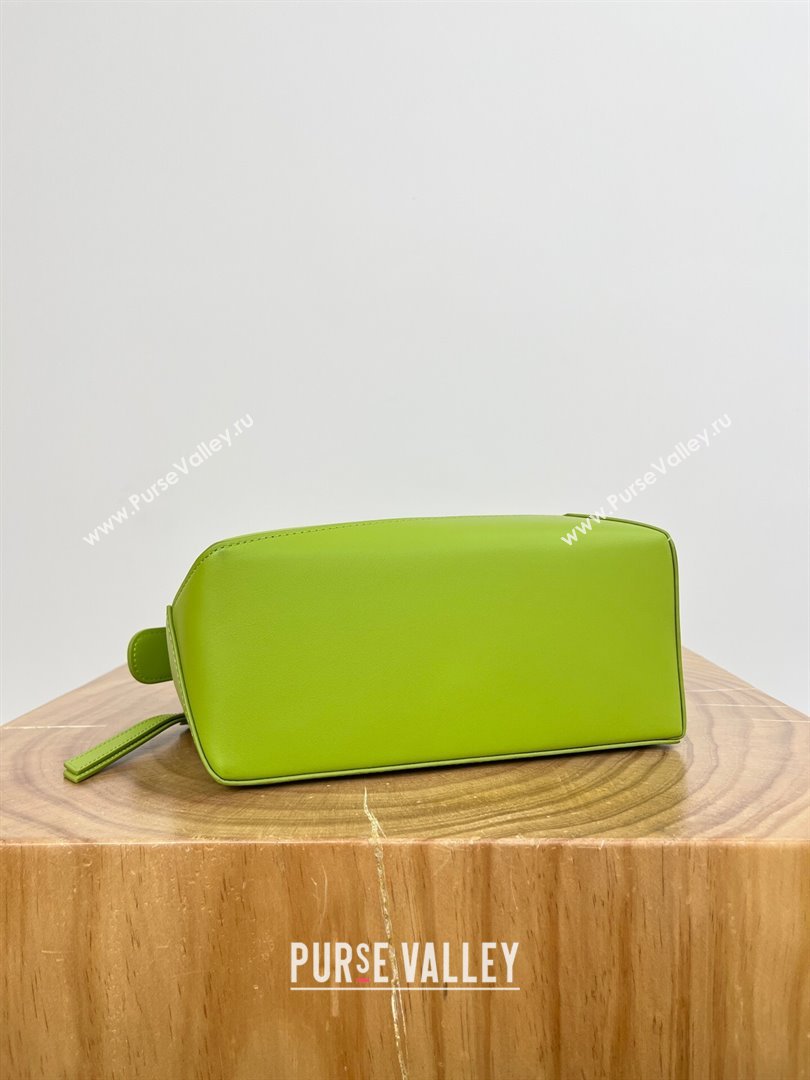 Loewe Small Puzzle Bag in Classic Calfskin 9311 Meadow Green 2024 Top (KE-24090226)