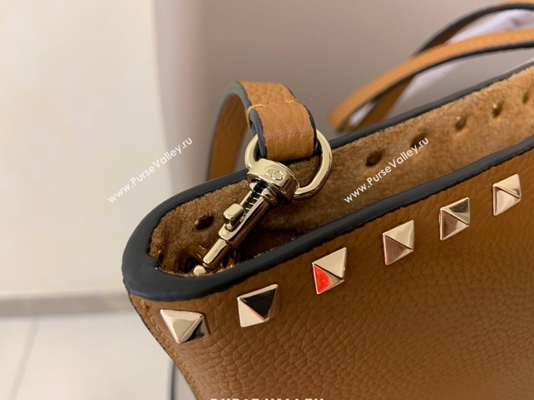 Valentino Large Grainy Calfskin Leather Rockstud Shopping Bag 0071L Brown 2020 (JD-20112750)